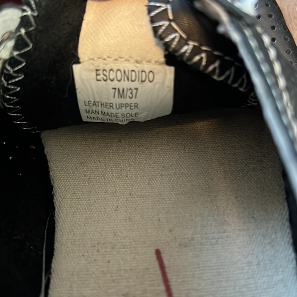 Ellen Degenerous Escondido sneakers. 7 - Picture 6 of 6